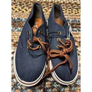 Highland Outfitters‎ Navy Sneakers Size 3